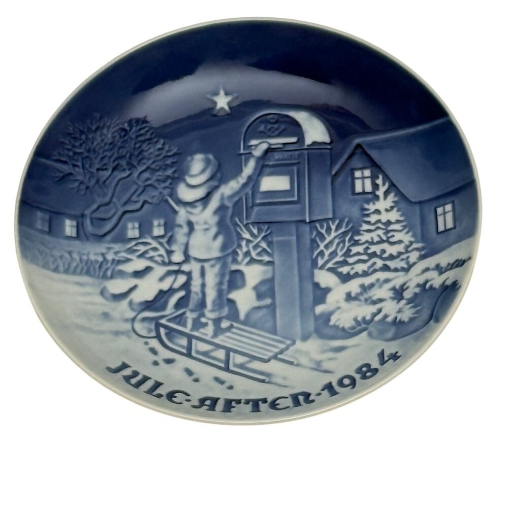 1984 Bing & Grøndahl Porcelain Christmas Plate "The Christmas Letter"